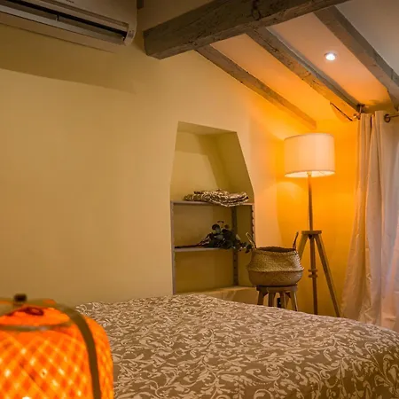 Апартаменты Vieille Neuf Et Cosy, Deux Chambres, 6 Couchages Ницца