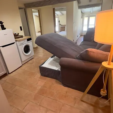 Vieille Neuf Et Cosy, Deux Chambres, 6 Couchages